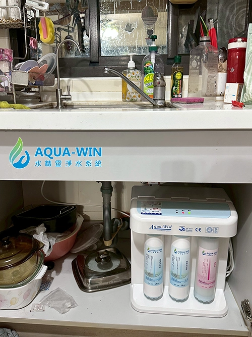 高雄三民大樓廚下安裝 HY-8099 五道卡式 RO 純水機，家用快拆式淨水器實際安裝情形實拍