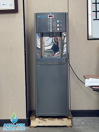 三溫智慧飲水機