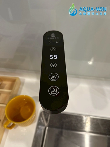 廚下觸控式淨水器