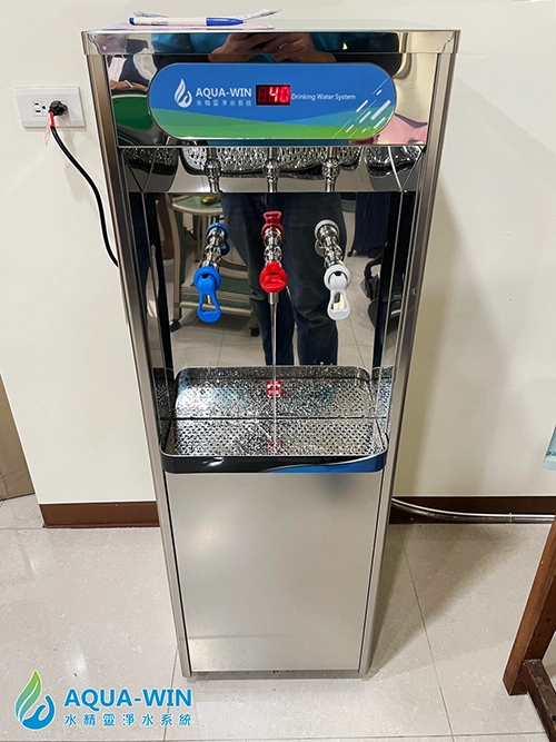 冰溫熱落地型飲水機安裝實例