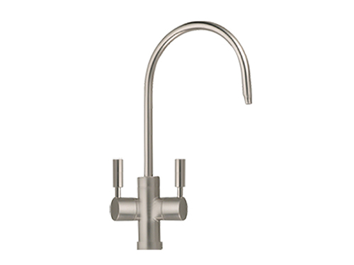 Double handle water faucet